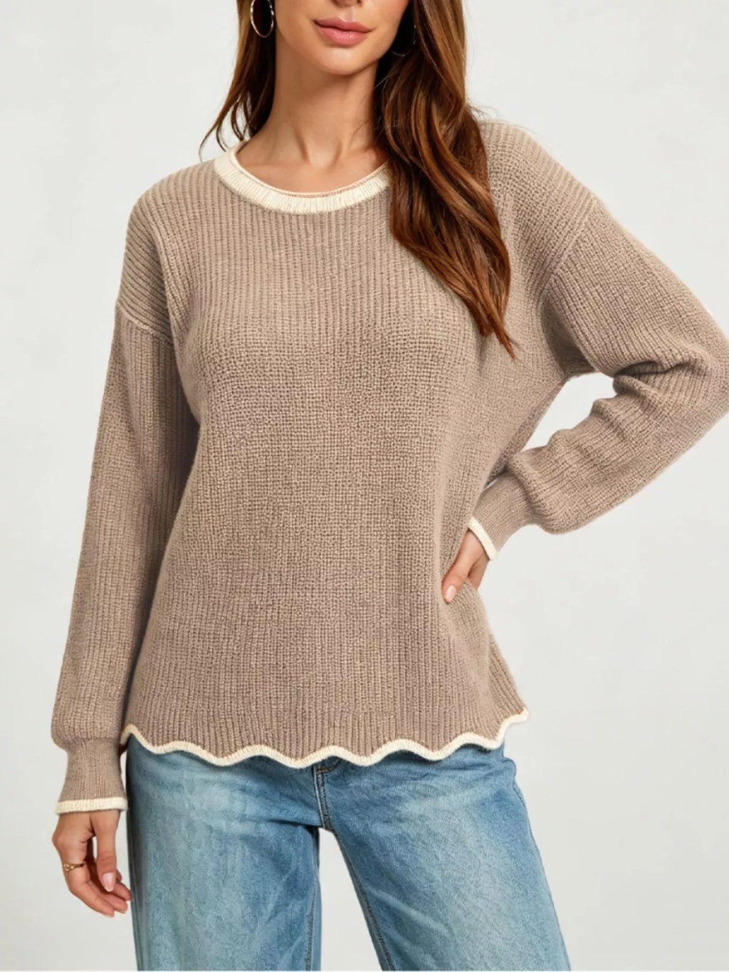 Contrast Trim Scalloped Hem Ribbed Knit Sweater