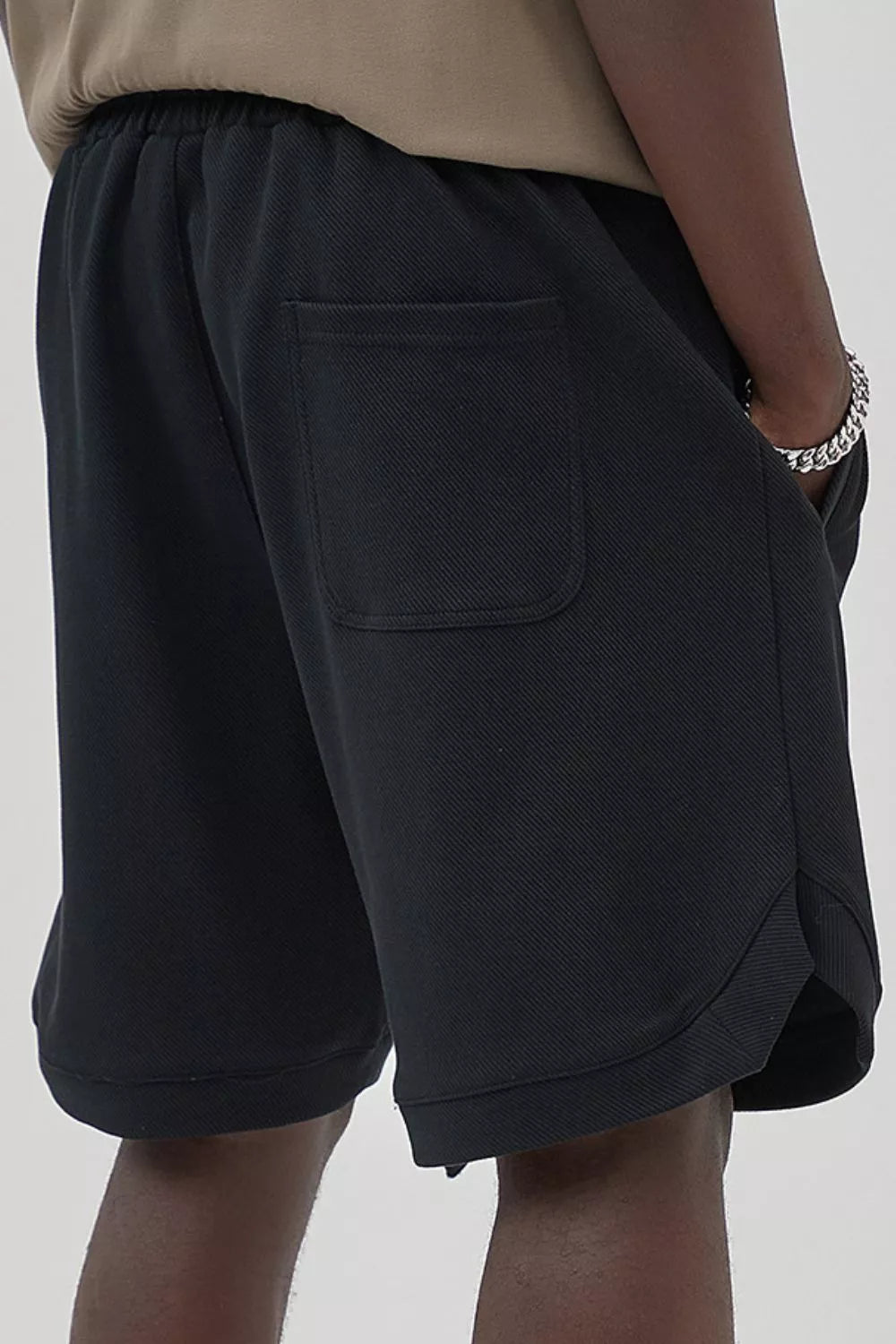 Men's Relaxed-Fit Drawstring Shorts