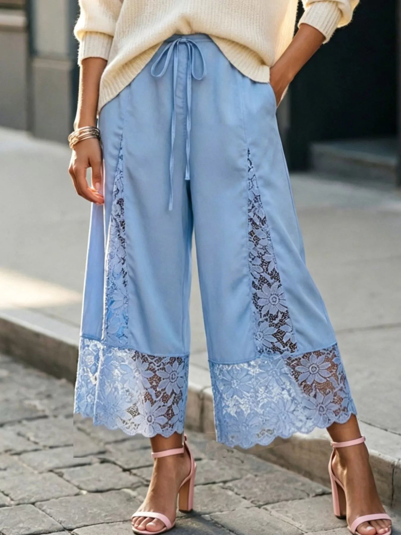 Lace Trim Wide-Leg Cropped Pants