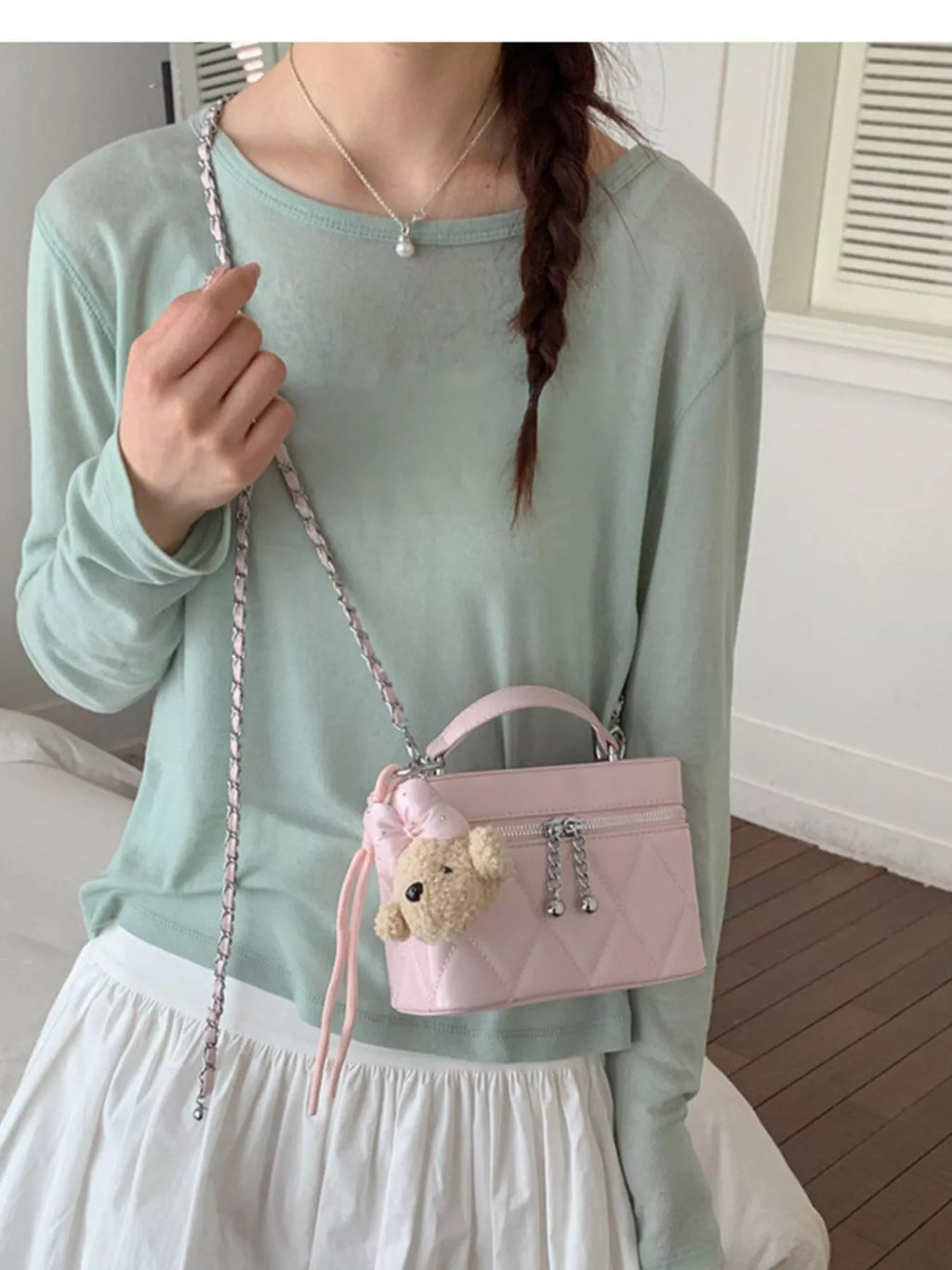 Quilted Chain Strap Crossbody Bag