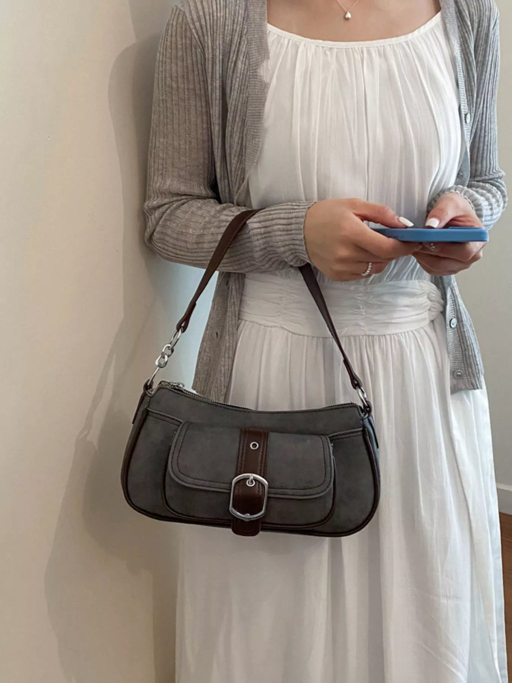 Vintage Buckle Detail Crossbody Bag