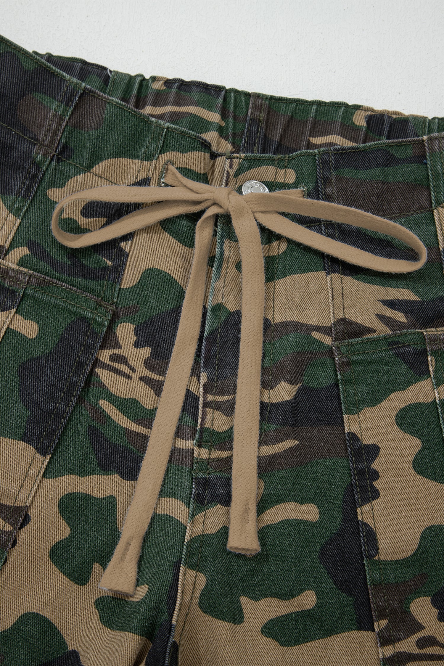 Green Camouflage Print Drawstring Patch Pocket Ankle Length Jeans