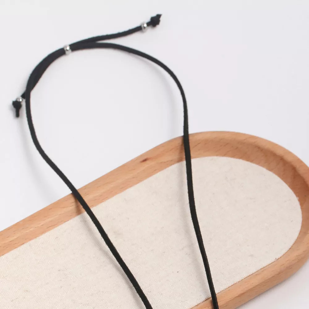 Elegant Bow Pendant Necklace