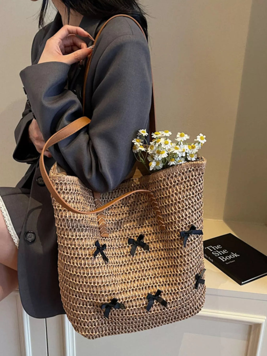 Woven Straw Bow Handbag