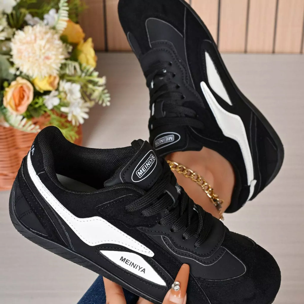Round Toe Lace Up Sneakers
