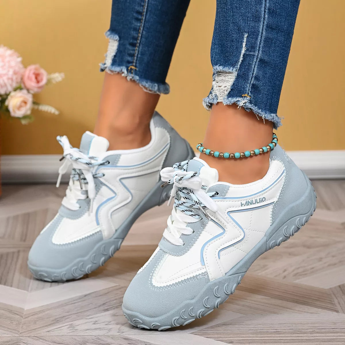 Round Toe Lace Up Sneakers