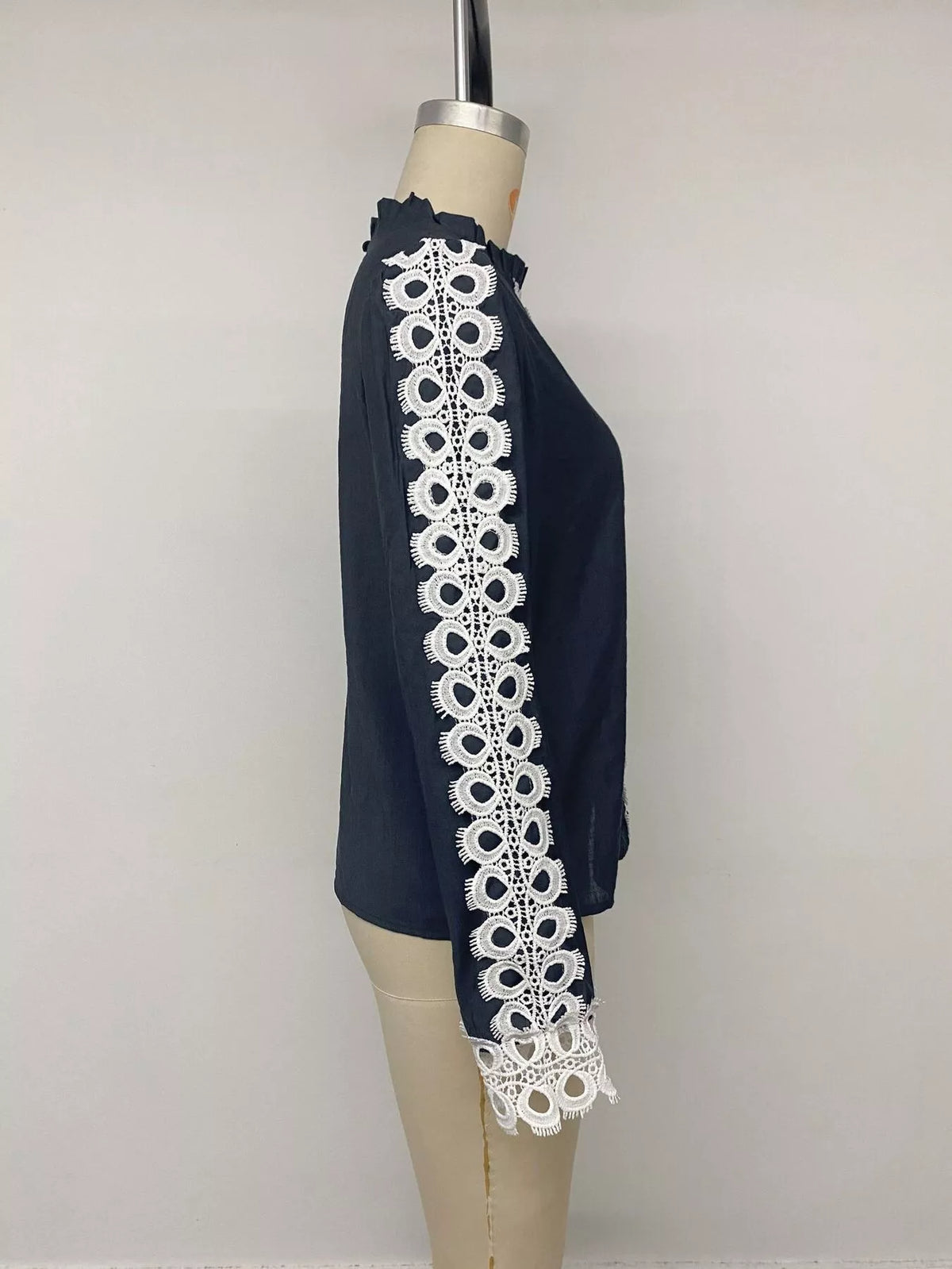 Lace Trim Long Sleeves Blouse