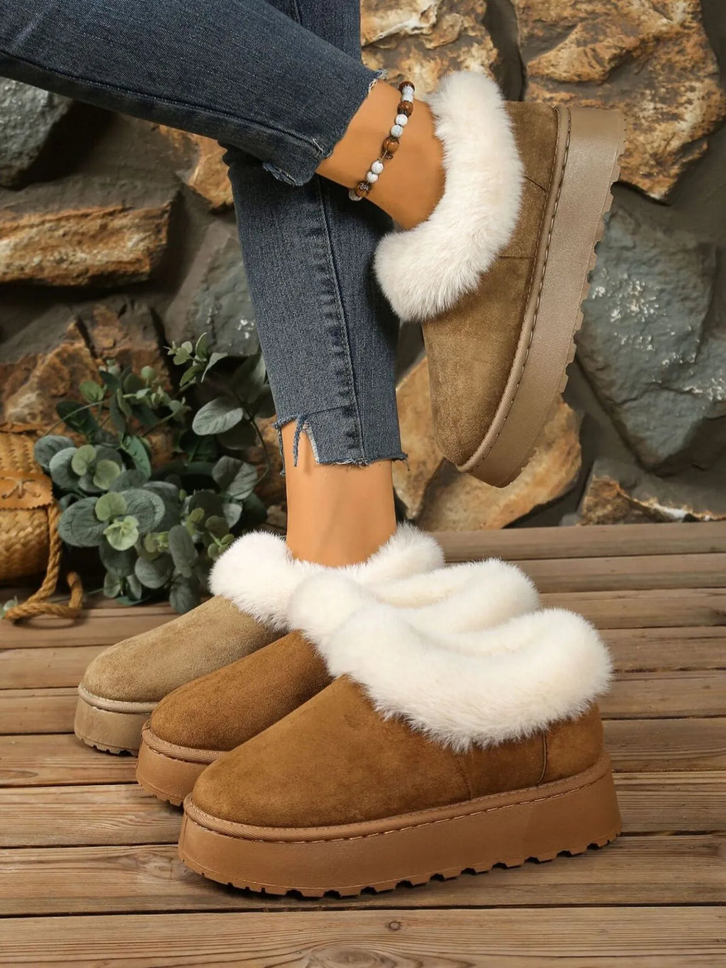 Round Toe Platform Boots