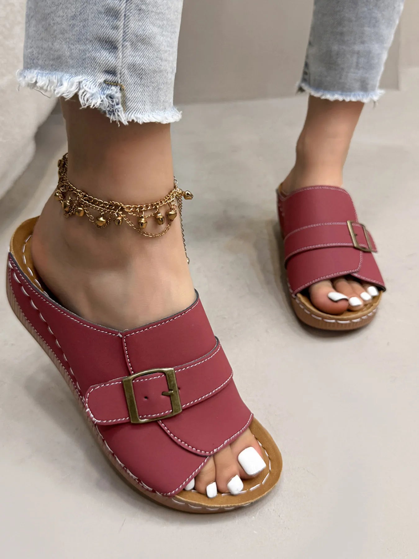 Casual Buckle Strap Wedge Sandals