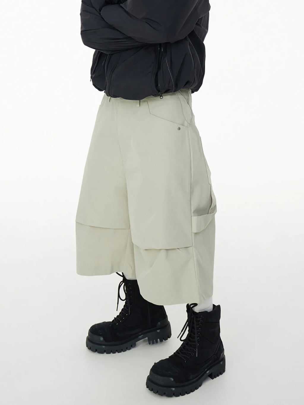 Men's Wide Leg Cargo Shorts