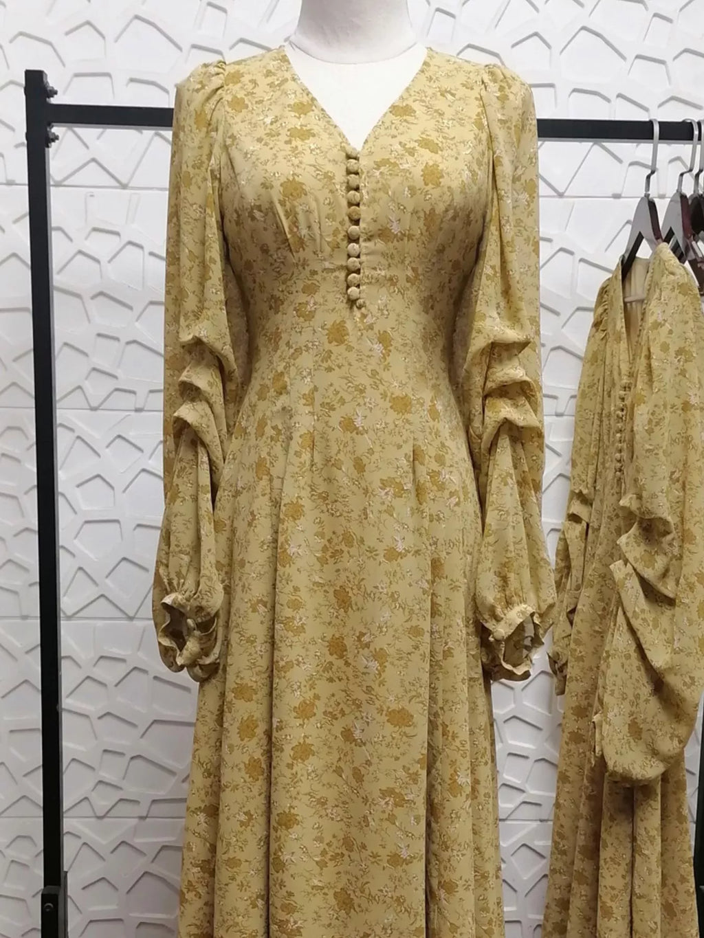 Vintage Floral Print V-Neck Long Sleeve Button-Down Midi Dress