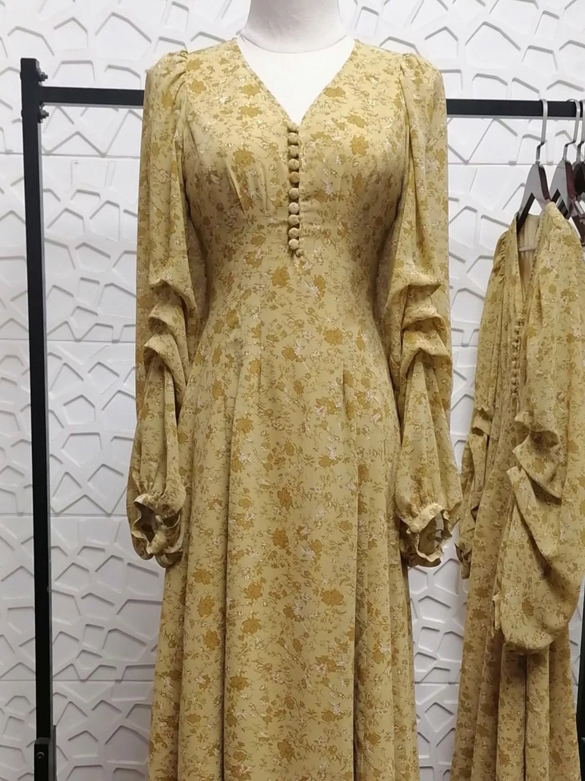 Vintage Floral Print V-Neck Long Sleeve Button-Down Midi Dress
