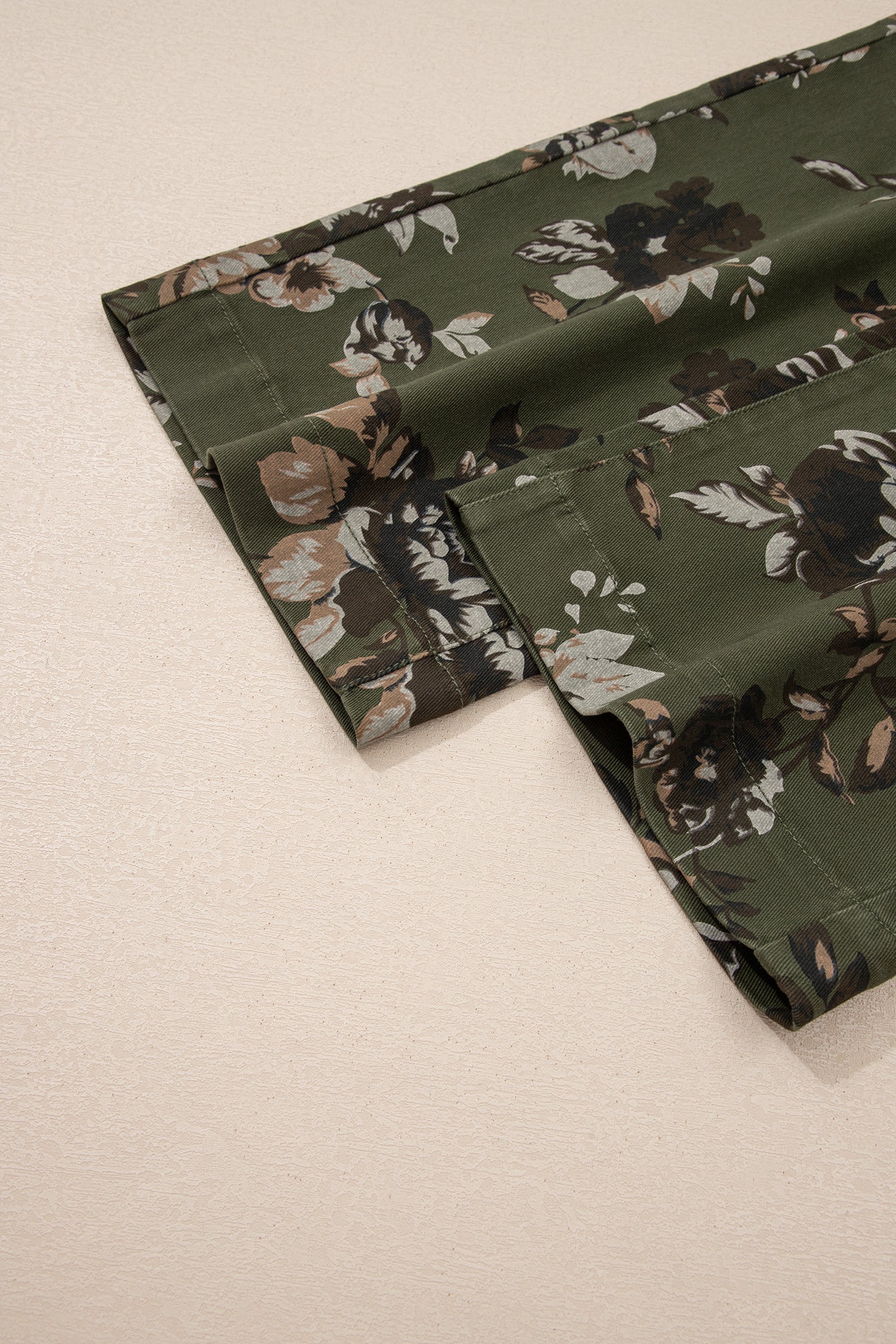 Green Vintage Floral Print Square Patch Pocket Raw Hem Shift Jeans