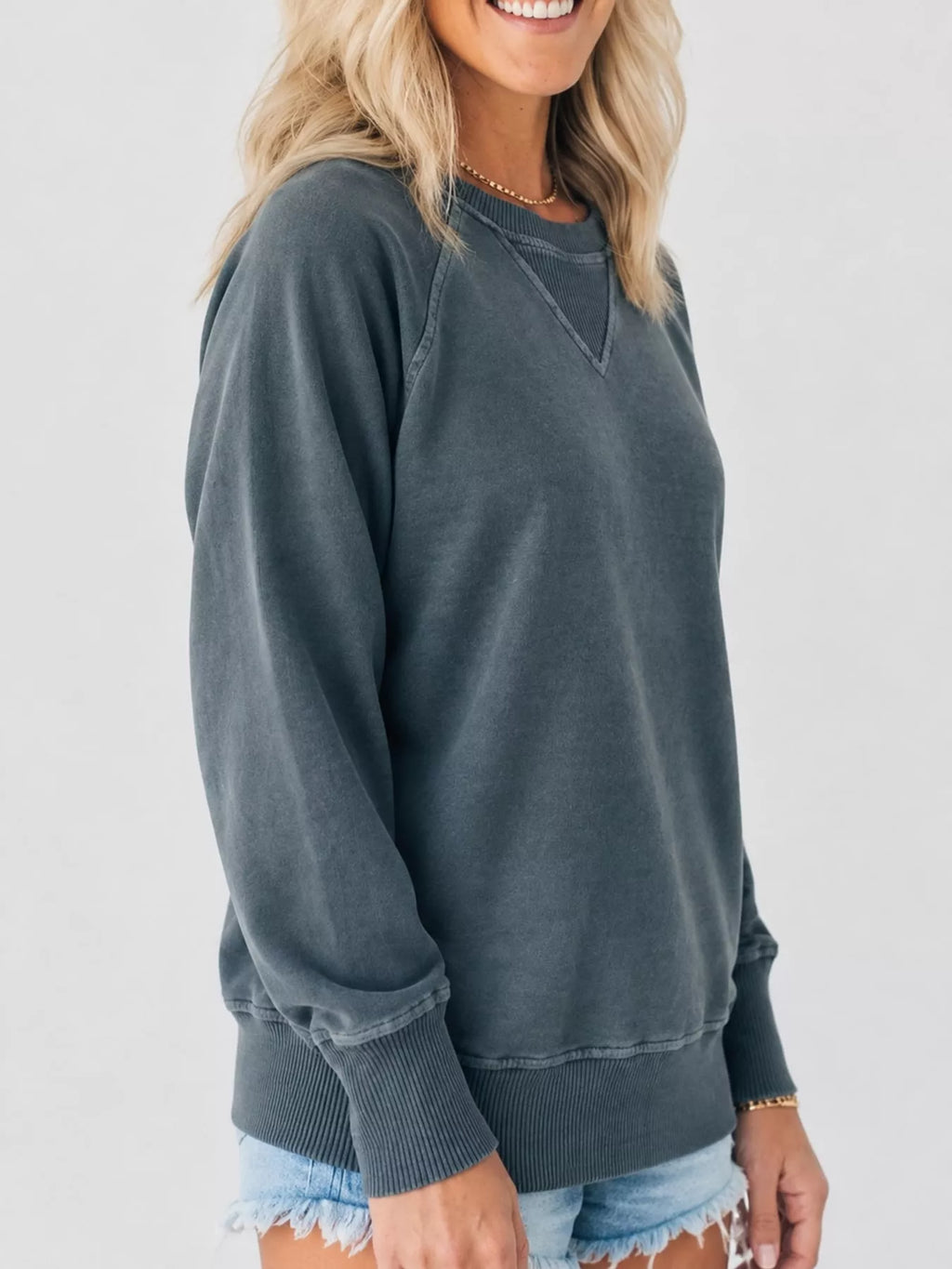 Crew Neck Raglan Sleeve Sweatshirt