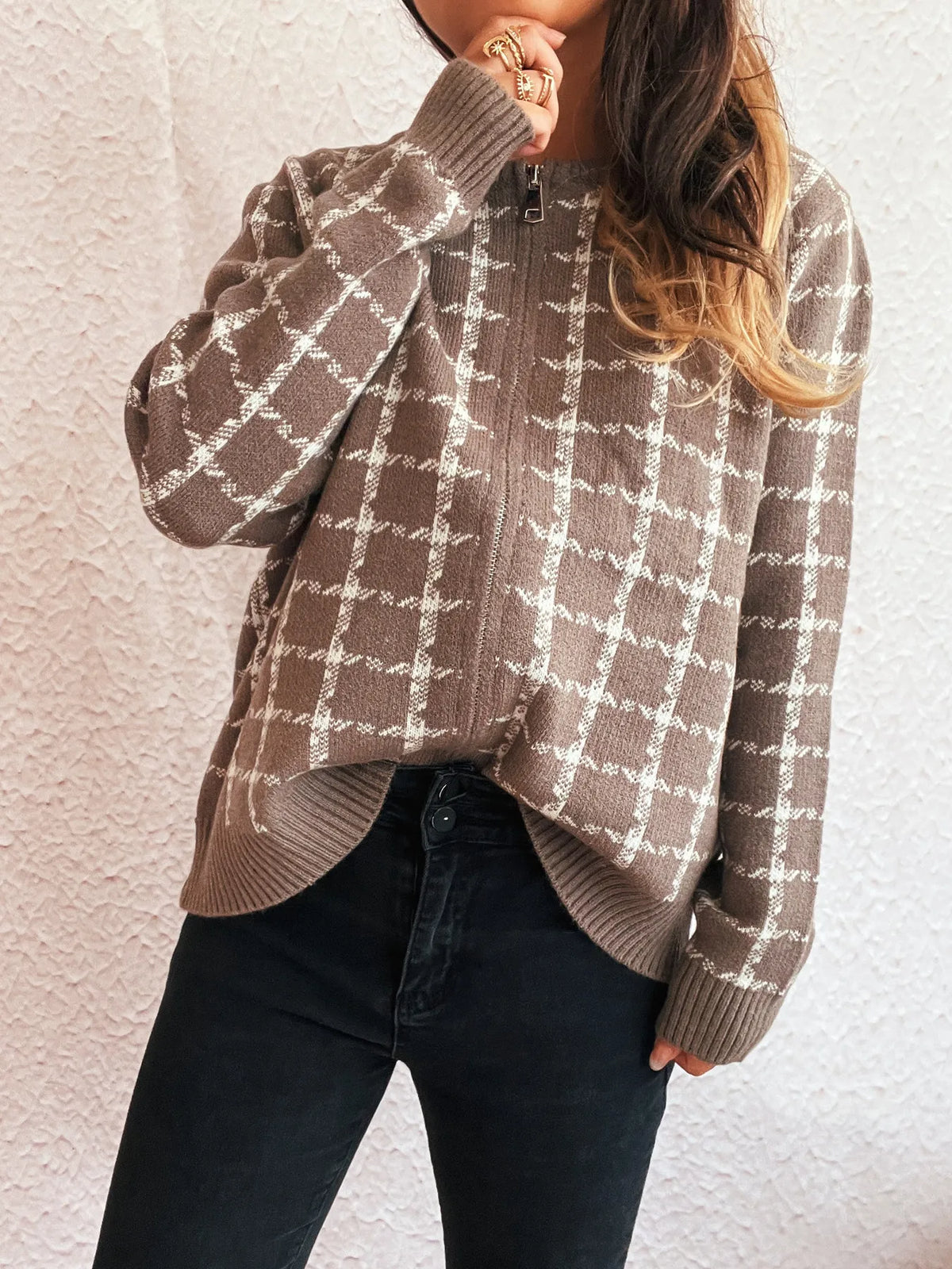 Plaid Zip-Up Cardigan with Gentle Stretch