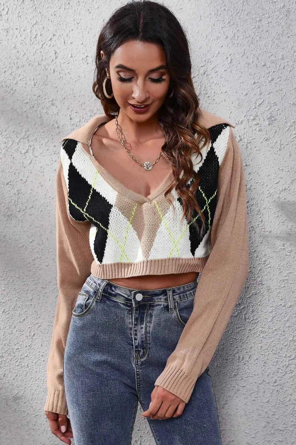 Argyle Geometric V-Neck Cropped Long Sleeve Sweater