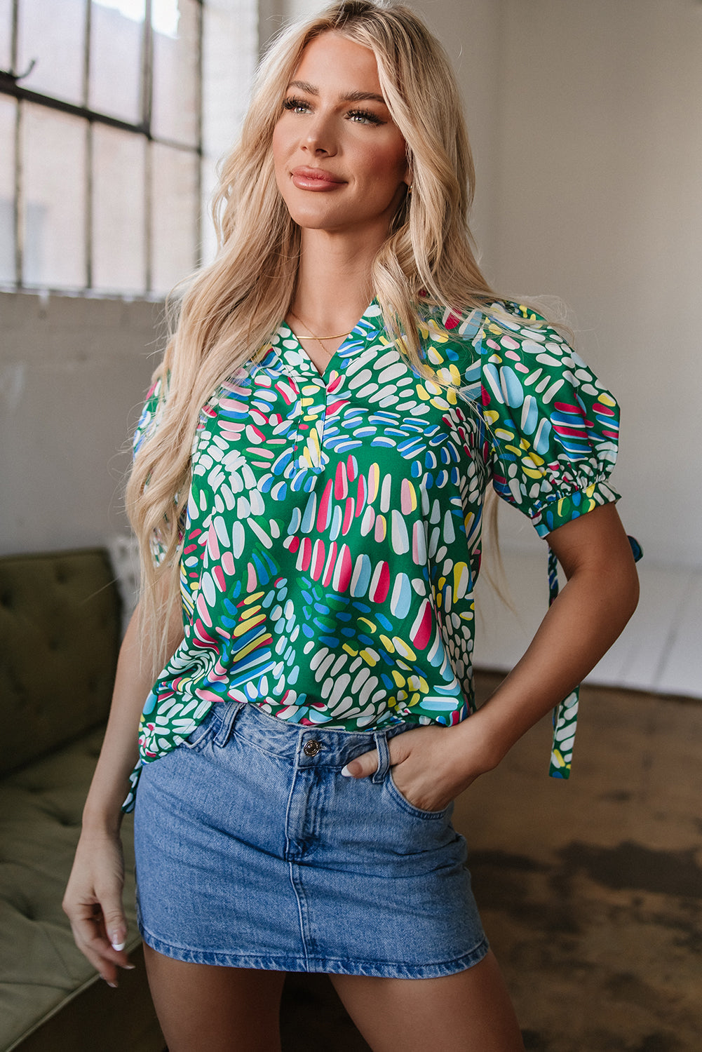 Green Brushwork Geometric Print Puff Sleeve Notched Neck Blouse