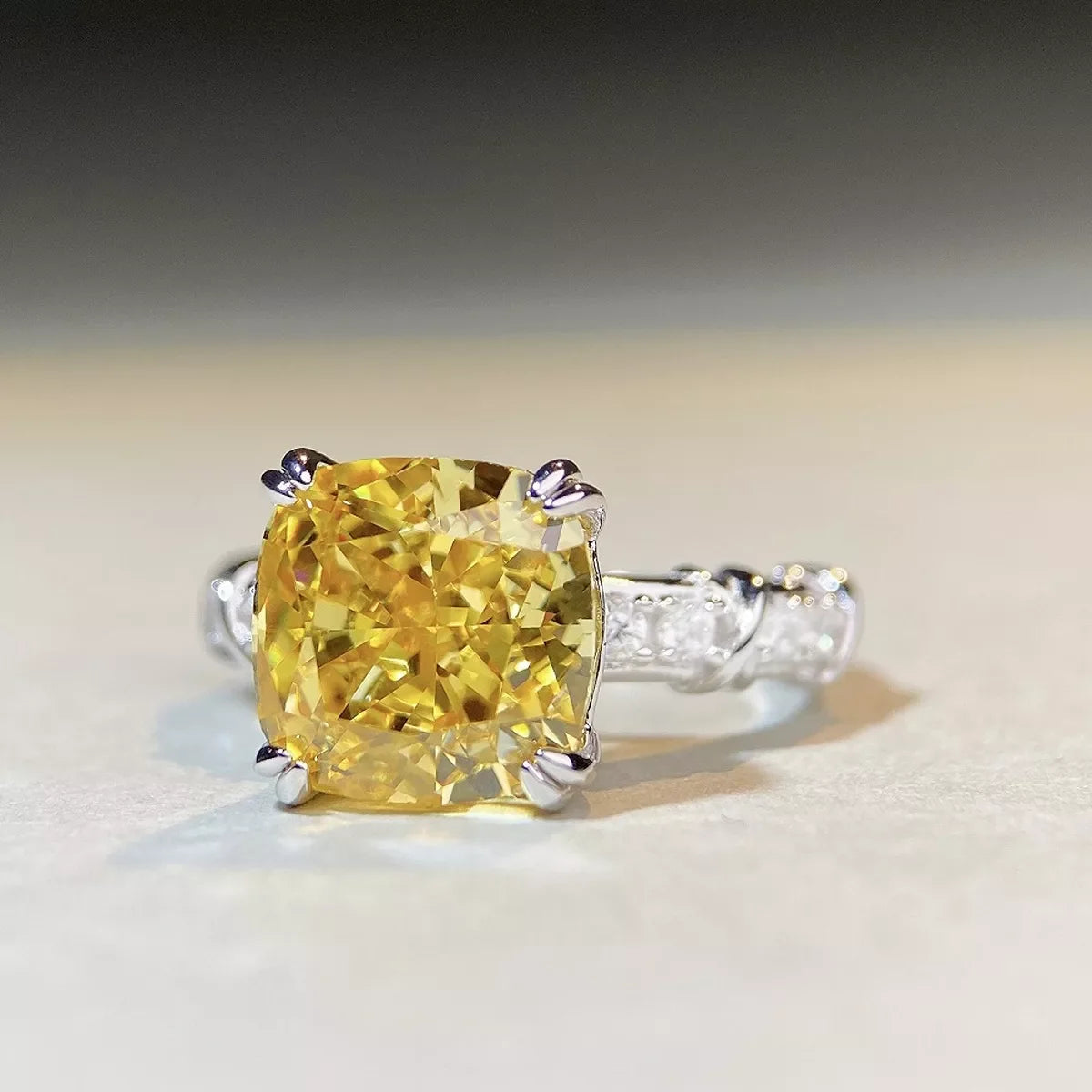925 Sterling Silver Zircon Geometric Ring
