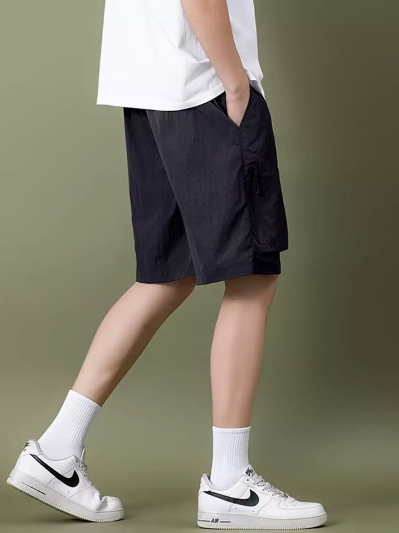 Men's Full Size Lightweight Cargo Shorts with Zipper Pockets Plus Size