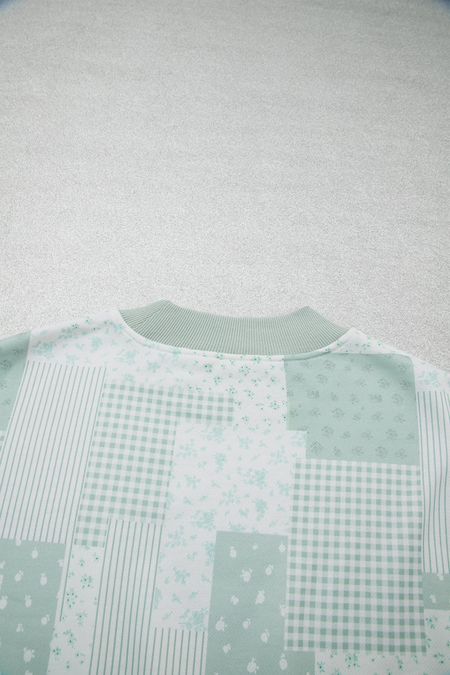 Light Pink Patchwork Floral Print Drop Shoulder Baggy Pullover Drawstring Shorts Set