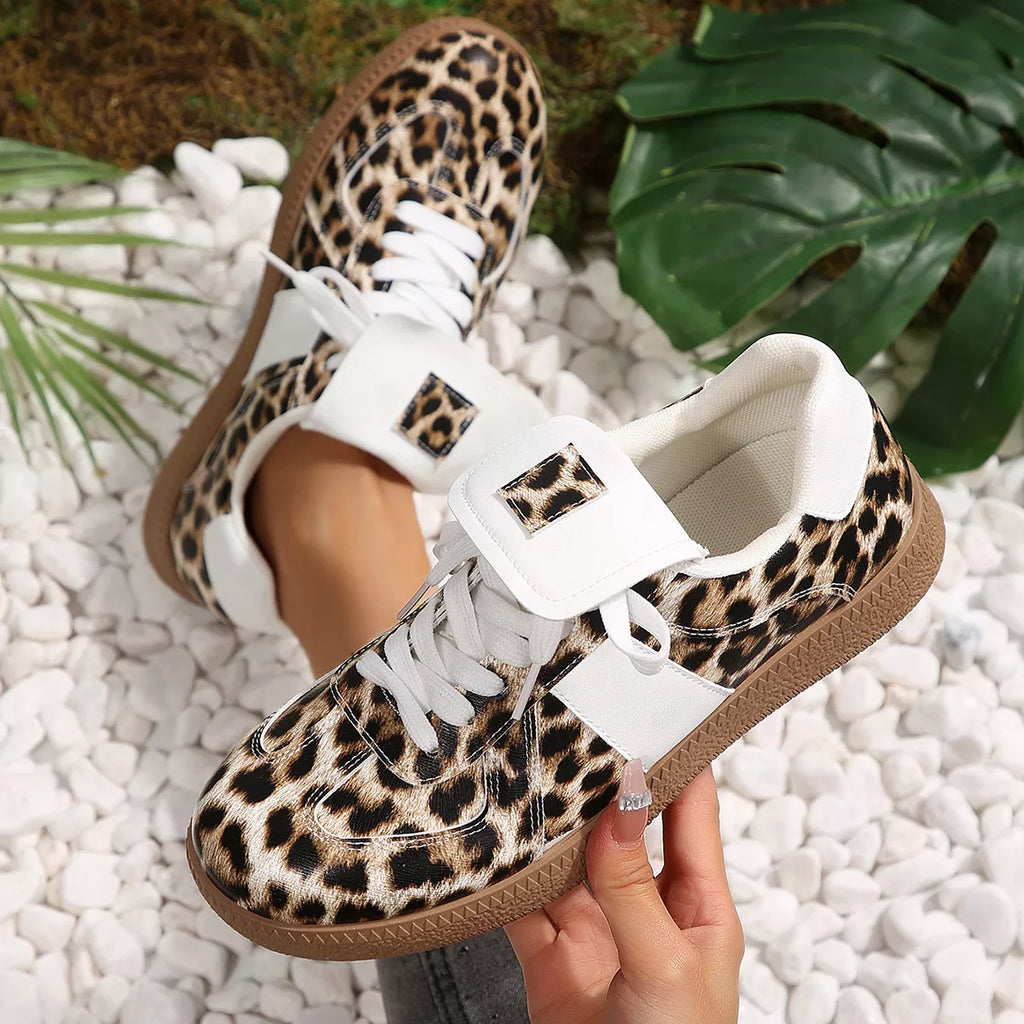 Round Toe Lace Up Sneakers