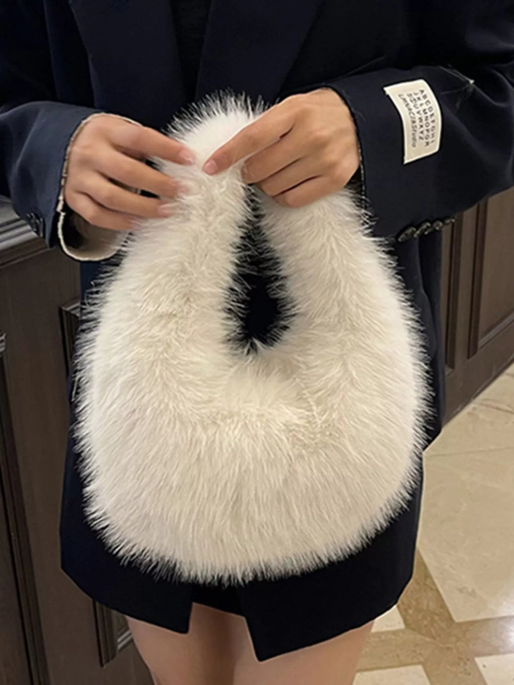 Fluffy Solid Color Handbag