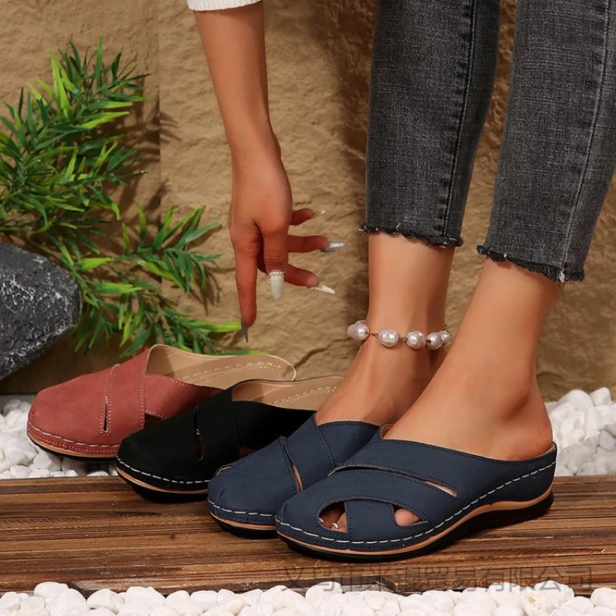 Round Toe Wedge Sandals