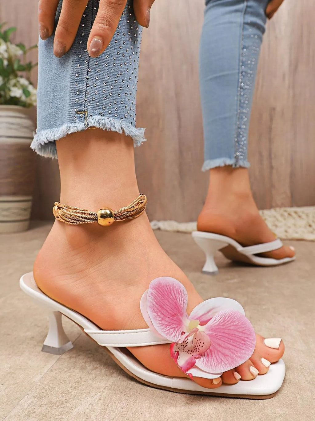 Floral Bow Flip Flop Sandals