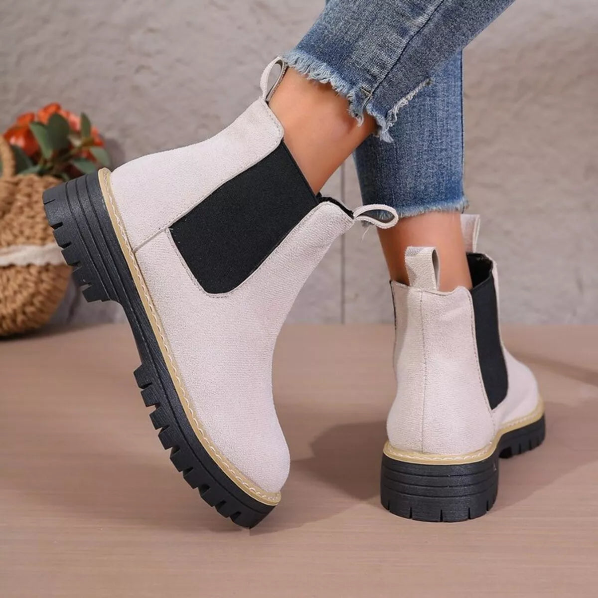 Round Toe Platform Boots