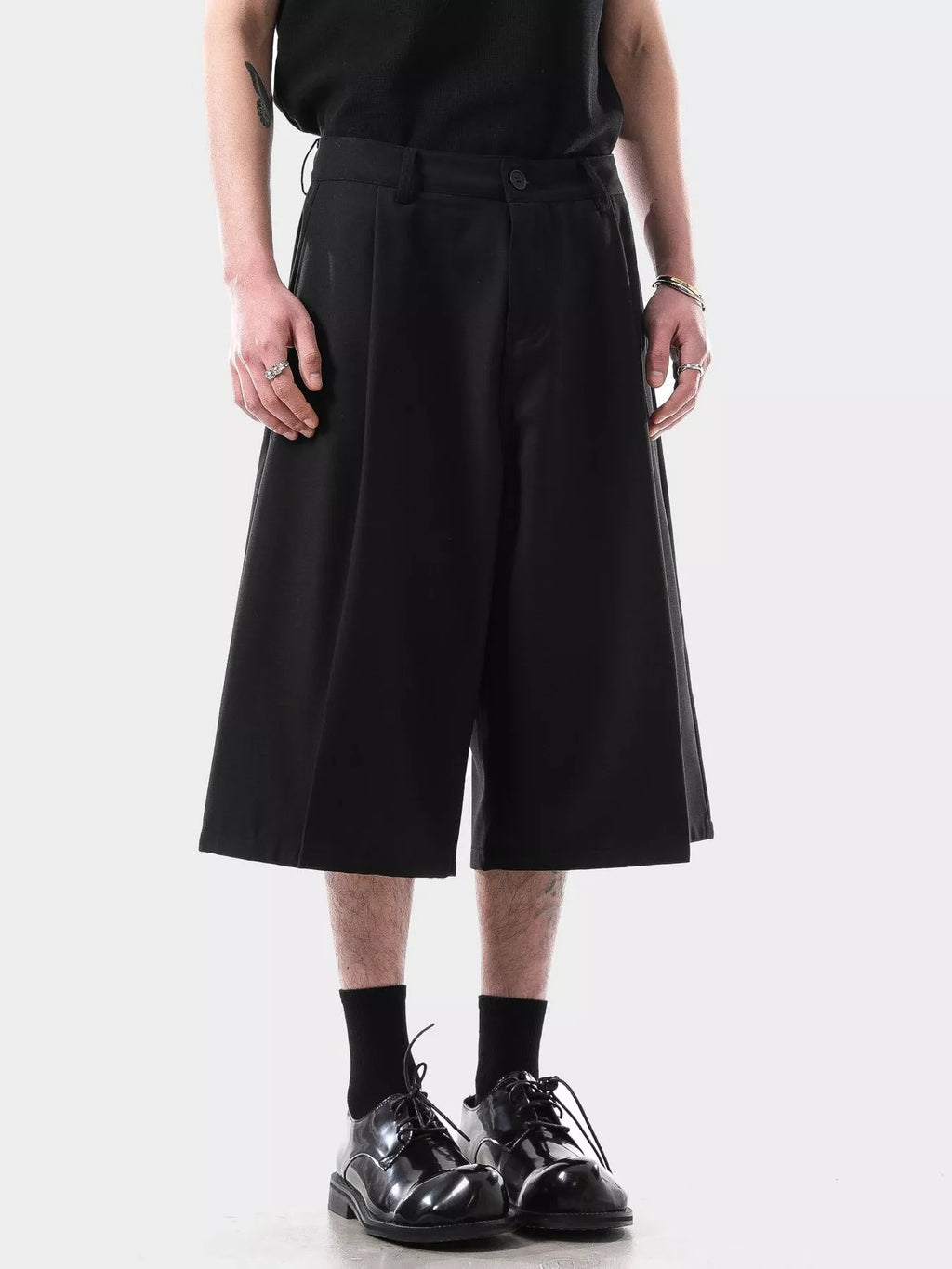 Men's Wide-Leg Cropped Shorts