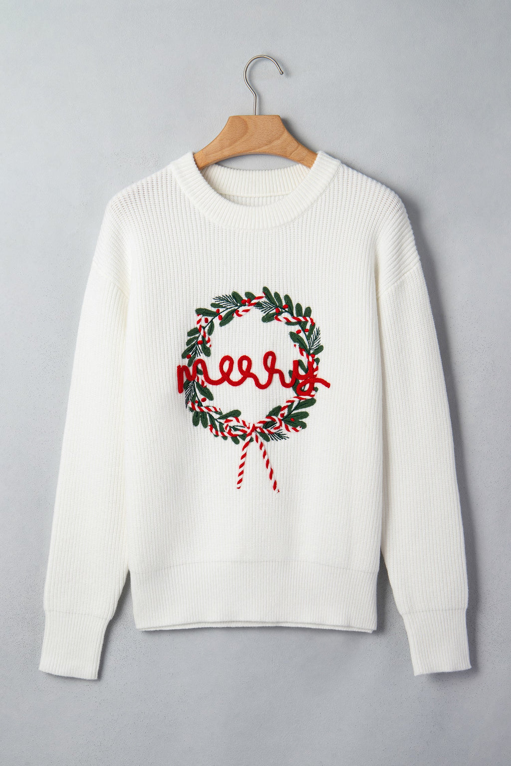 White Christmas Wreath Pattern Round Neck Casual Sweater