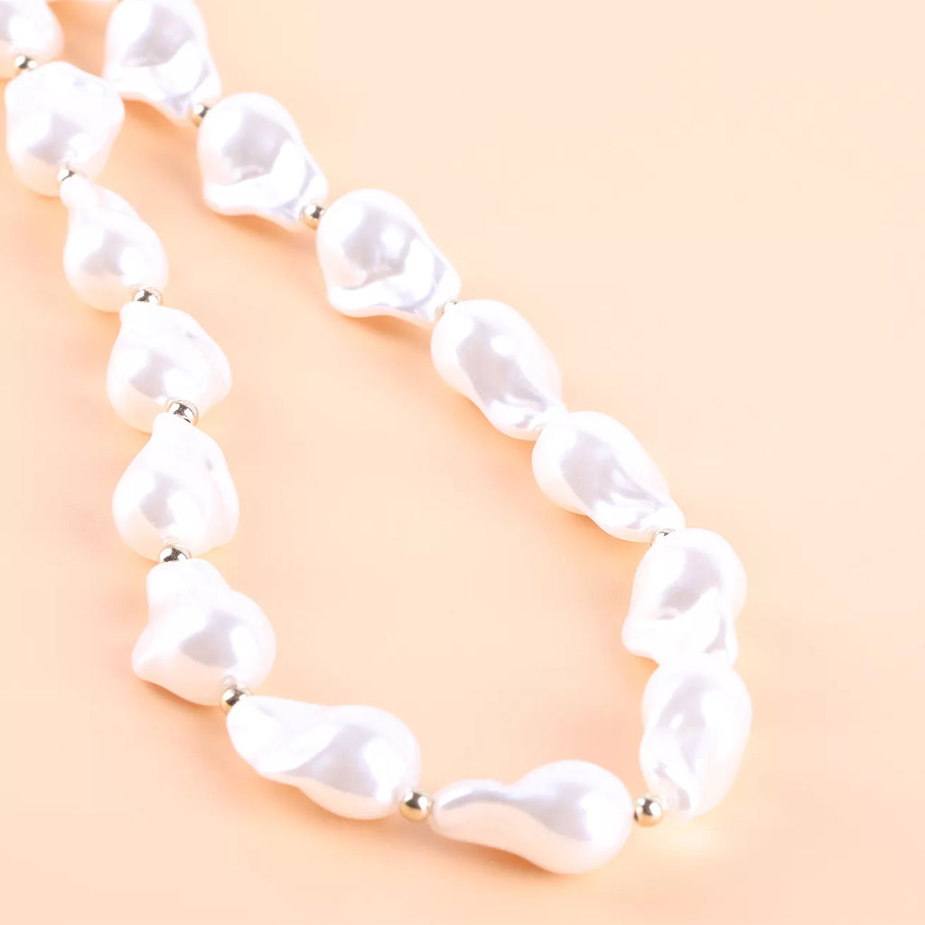 Synthetic Pearl Necklace with Toggle Clasp