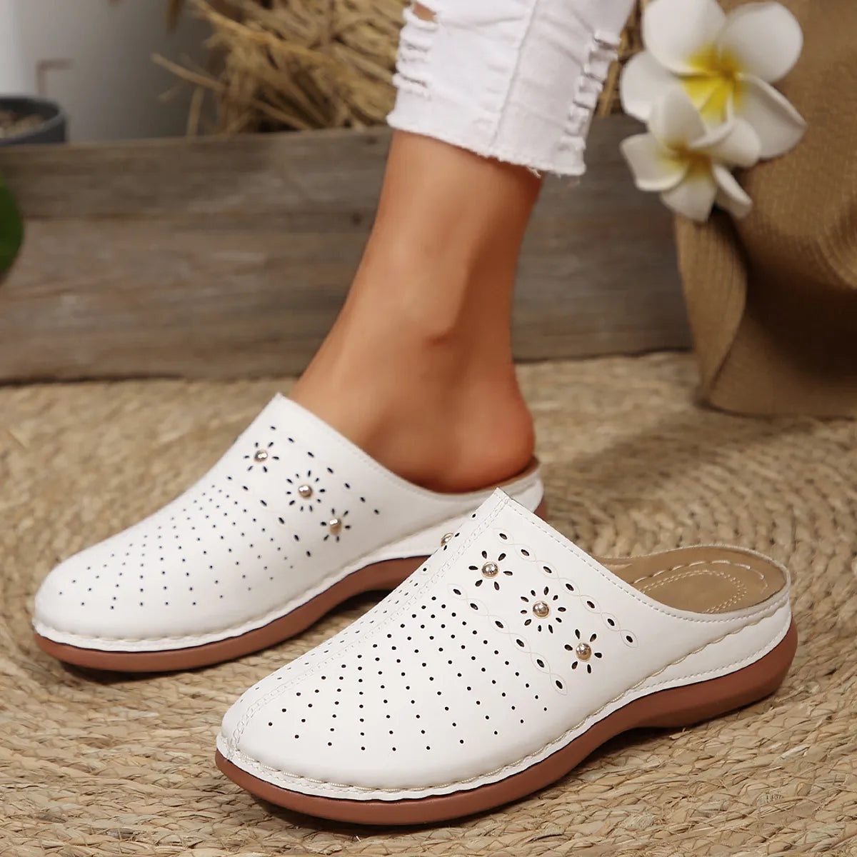 Round Toe Wedge Sandals