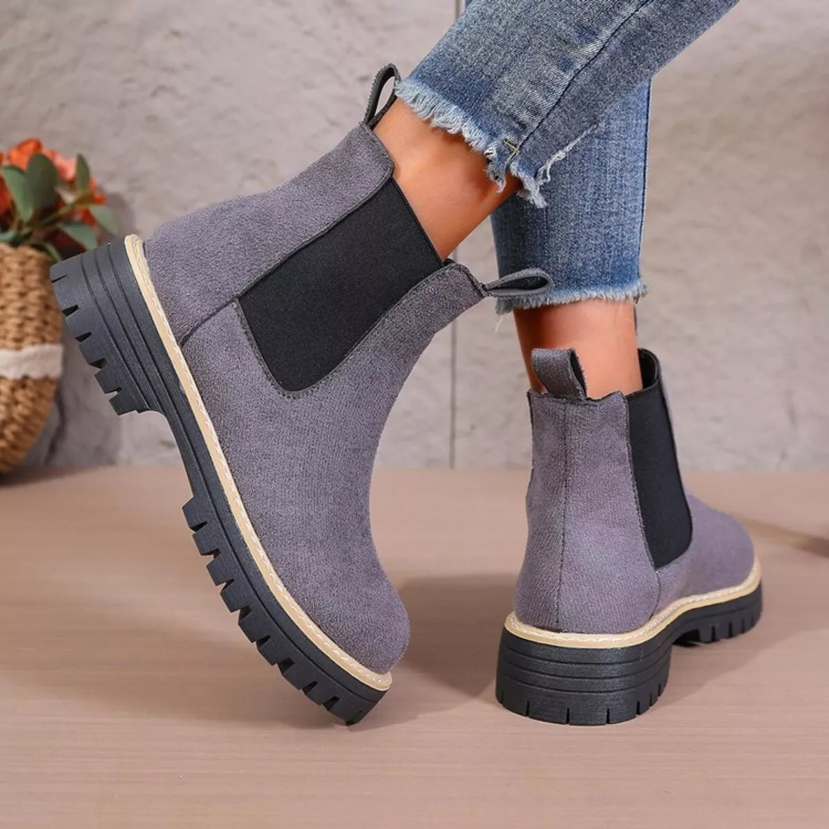 Round Toe Platform Boots