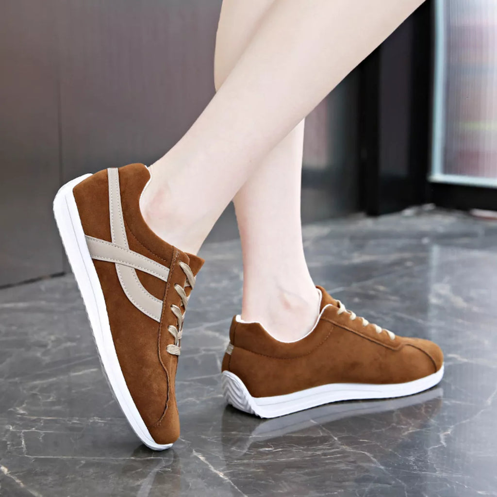 Round Toe Lace Up Sneakers