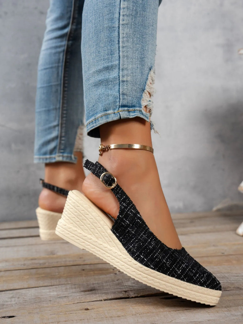 Point Toe Wedge Sandals