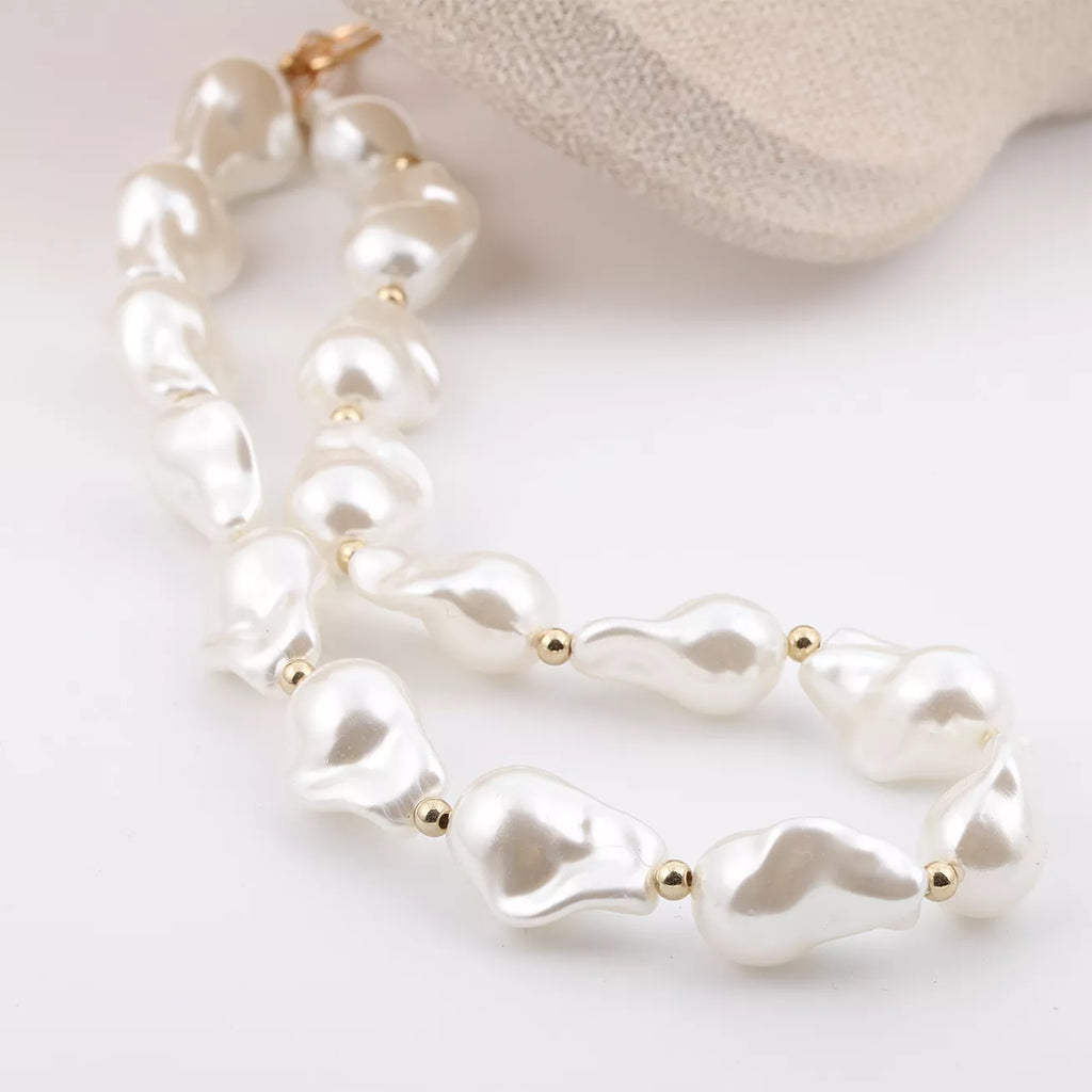 Synthetic Pearl Necklace with Toggle Clasp