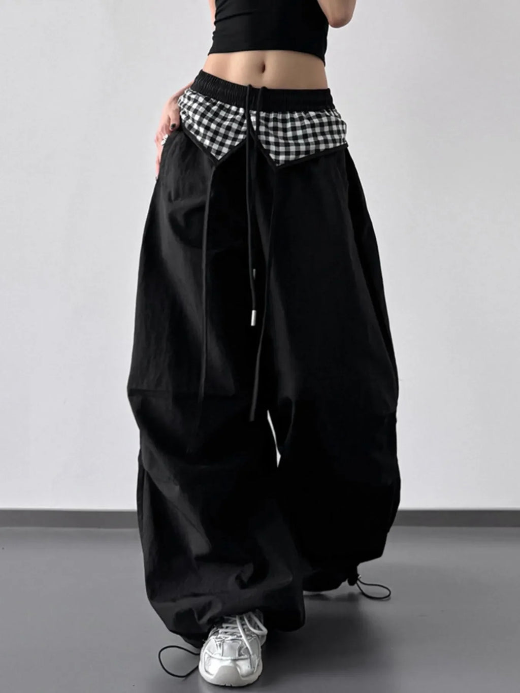 Wide Leg Pants with Checkered Detail