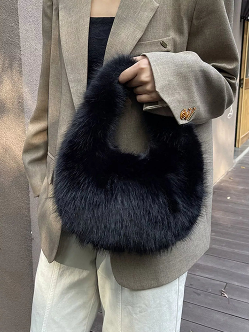 Fluffy Solid Color Handbag