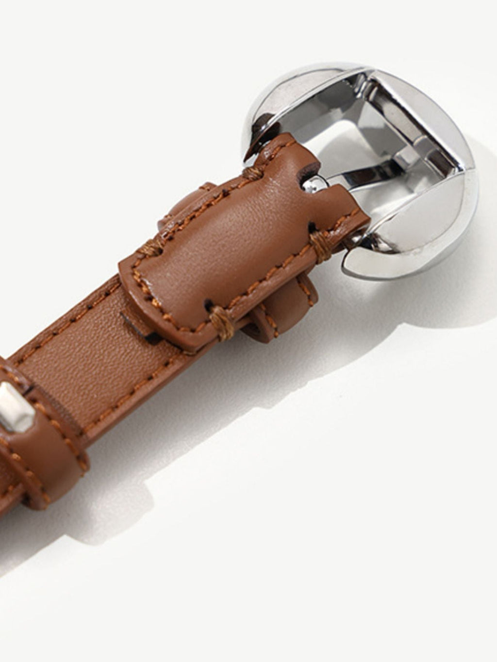 Round Buckle Leather Belt