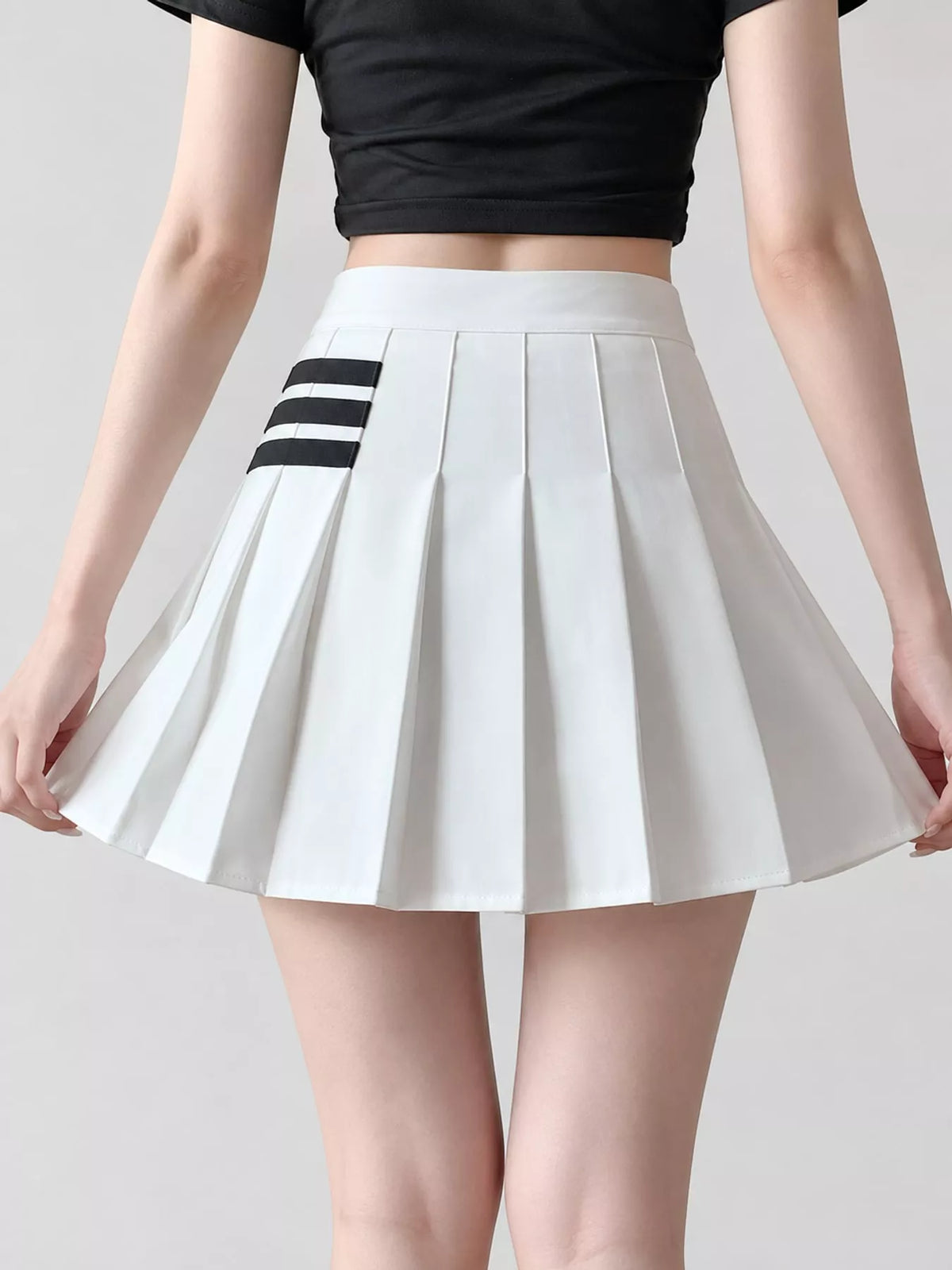 Contrast Stripe Pleated Mini Skirt