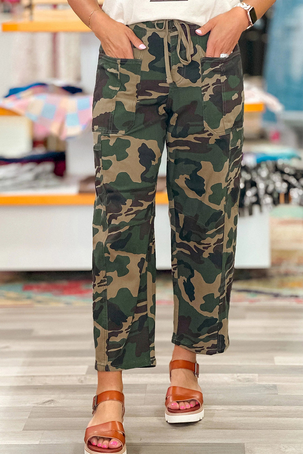 Green Camouflage Print Drawstring Patch Pocket Ankle Length Jeans