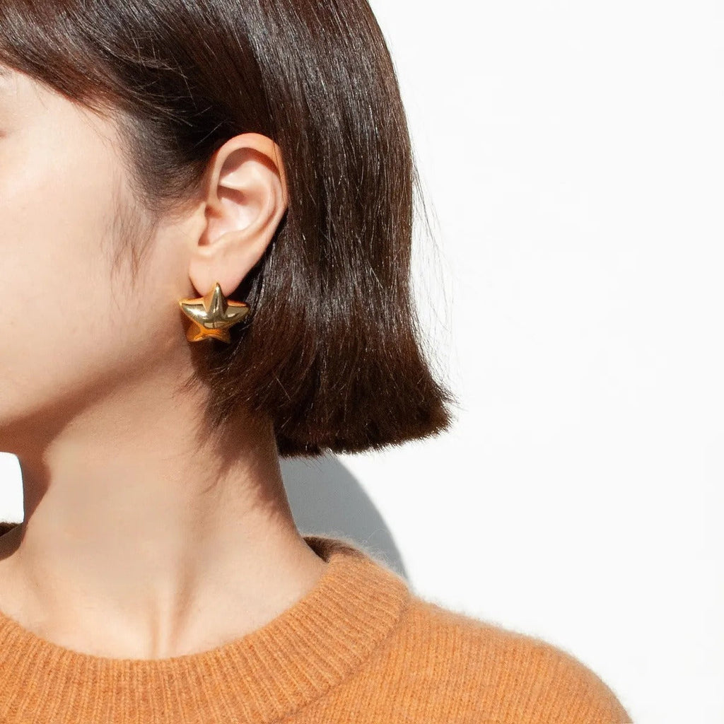 18K gold novel personality chubby five-pointed star design simple style earrings