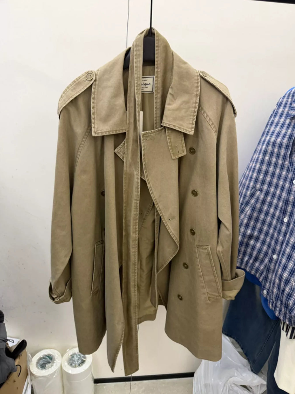 Vintage-Inspired Double-Breasted Belted Trench Outerwear