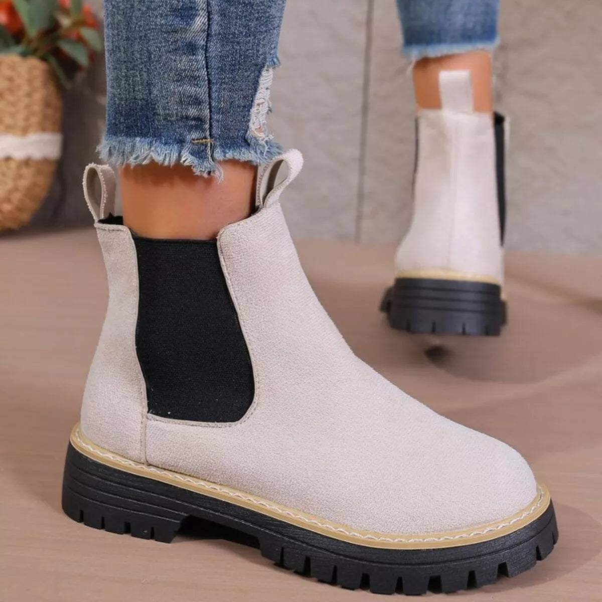 Round Toe Platform Boots