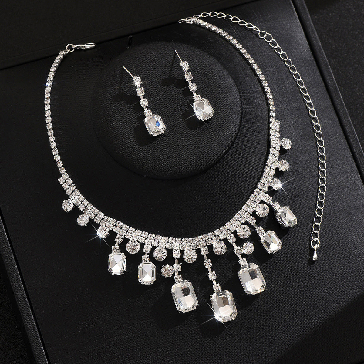 Cross-Border Dropshipping New White Rectangular Water Drop Tassel Crystal Necklace Earrings Women's Accessories Clavicle Chain