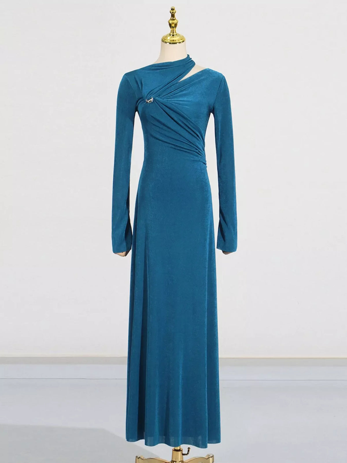 Cutout Ruched Long Sleeve Maxi Dress