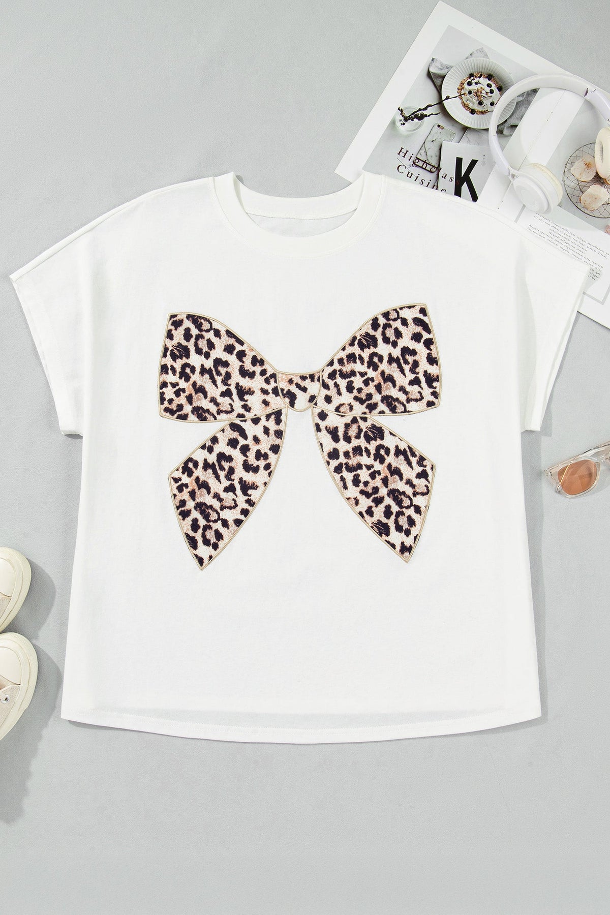 Plus Size Leopard Bow Embroidered Patch T-Shirt
