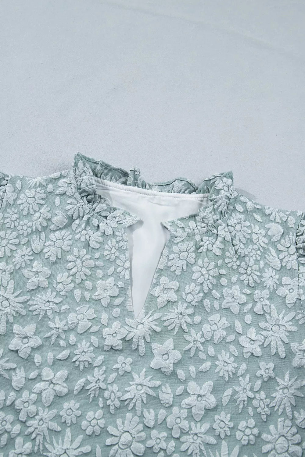 Floral Textured Jacquard Puff Sleeve Blouse