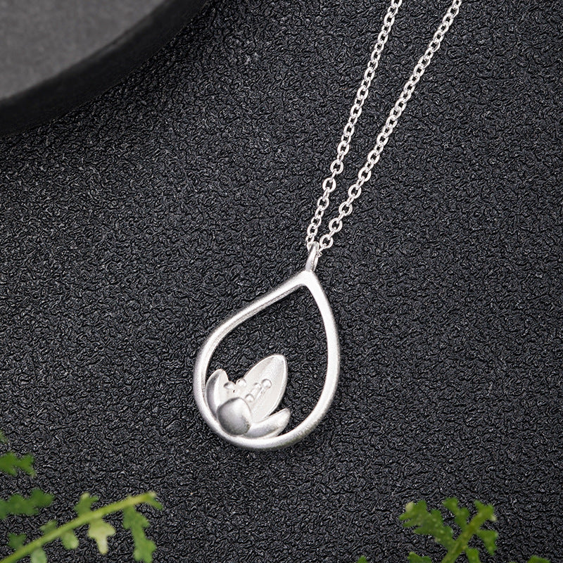 Women's Creative Niche Design Lotus Necklace